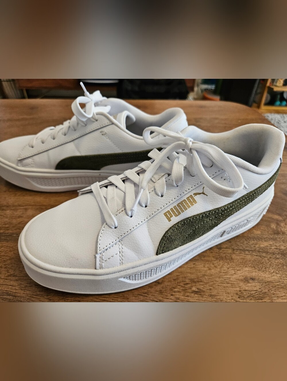Puma White Sneakers with Olive Green Suede Stripe and Gold Logo